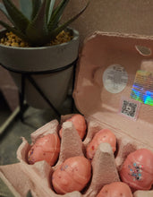 Load image into Gallery viewer, Personalized Easter Egg Carton β Wax Melt Gift Set β Custom Soy Wax Melts