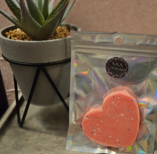 Load image into Gallery viewer, Geode Heart Wax Melt (35g)