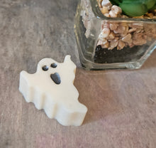 Load image into Gallery viewer, Ghost wax melt - Ghost scent
