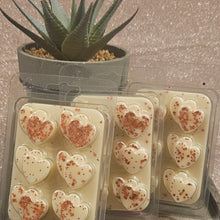 Load image into Gallery viewer, soy wax melt double heart clamshell - gift idea, birthday gift, gifts for her, gifts for him , scented gift