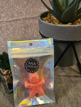 Load image into Gallery viewer, Gingerbread Man Wax Melt – 9g Handmade Soy Wax | Festive Christmas Scent | Holographic Gift Bag | Ready Made or Made to Order