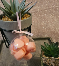 Load image into Gallery viewer, Wax Melt Bauble – 7cm Festive Decoration Filled with 9–10 Wax Melt Samples | Made to Order | Christmas Gift | Handmade Home Fragrance
