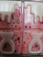 Load image into Gallery viewer, Trick or Treat Scented Wax Melts - Burner Clamshell