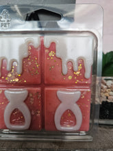 Load image into Gallery viewer, Candy Apple Scented Wax Melts - Burner Clamshell