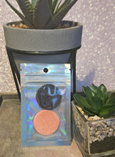 Load image into Gallery viewer, Hoover Scented Discs - 2-Pack in Your Favorite Fragrance