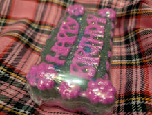 Load image into Gallery viewer, Happy Birthday Bath Bomb – Alien Scent (150g) image 1