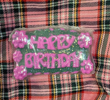 Load image into Gallery viewer, Happy Birthday Bath Bomb – Alien Scent (150g) image 0