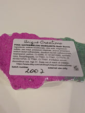 Load image into Gallery viewer, Nutcracker Bath Bomb 100g image 3