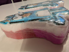 Load image into Gallery viewer, Blue Dog Bath Bomb 170g image 2