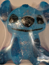 Load image into Gallery viewer, Cute Alien Bath Bomb 145g | various scents image 4