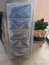 Load image into Gallery viewer, 3 witches Scented Wax Melts -Geode Clamshell