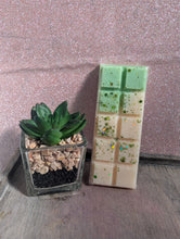 Load image into Gallery viewer, Waxident Woopsie Wax Melts – Discounted Broken & Imperfect Melts - Scented gift - Home Fragrance