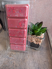 Load image into Gallery viewer, Strawberry & Lily Wax Melt Snap Bar | 50g Soy Wax Clamshell