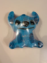Load image into Gallery viewer, Cute Alien Bath Bomb 145g | various scents image 3