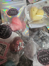 Load image into Gallery viewer, Variety Wax Melt Sample Box – 20 Unique Scents | Hand-Poured Wax Melts