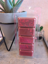 Load image into Gallery viewer, Cherry Scented Wax Melts - 5 cell Clamshell