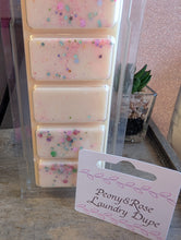 Load image into Gallery viewer, Floral Elegance Scented Wax Melts - 5 cell Clamshell