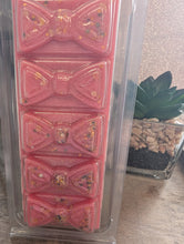Load image into Gallery viewer, Scandal her Scented Wax Melts -bow Clamshell