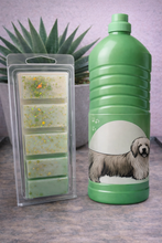 Load image into Gallery viewer, spanish Pet Scented Wax Melts - 5 cell Clamshell