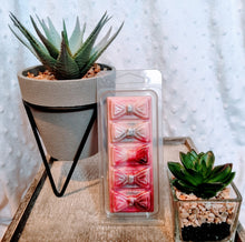 Load image into Gallery viewer, Mother’s Day Wax Melt Mystery Box – Handmade Letterbox Gift for Mum