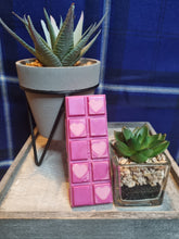 Load image into Gallery viewer, heart design soy wax melt snap bar, color & scent can be customized.