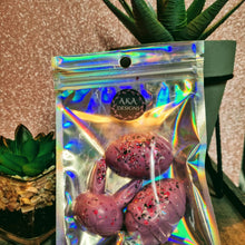 Load image into Gallery viewer, Easter Wax Melts β Set of 3 Bunny & Egg Shaped Soy Wax Melts