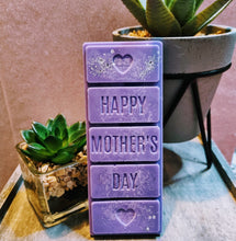 Load image into Gallery viewer, Happy Mother's Day Soy Wax Melt Snap Bar – Customizable Colors & Scents | Perfect Gift for Mum