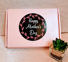 Load image into Gallery viewer, Mother’s Day Soy Wax Melt Gift Box – Handmade Letterbox Gift for Mum