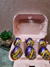 Load image into Gallery viewer, Personalized Easter Egg Carton β Custom Gift Box β Filled with 6 Cadbury Creme Eggs
