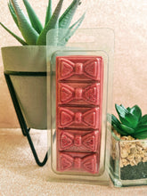 Load image into Gallery viewer, Wax melt bow clamshell - joup