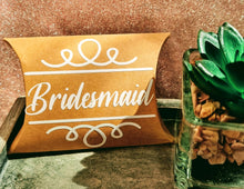 Load image into Gallery viewer, Personalised Pillow Gift Box | Wedding Favours Packaging | Custom Gift Box | Small Gift Box | Party Favours Box | Wedding Guest Gift Box | Kraft or White
