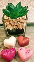 Load image into Gallery viewer, Handmade Wedding Favour Gift Box | Wax Melts OR Resin Heart | Personalised Sticker | Custom Colours | Bridal Party Thank You