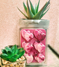 Load image into Gallery viewer, soy wax melt double heart clamshell - gift idea, birthday gift, gifts for her, gifts for him , scented gift