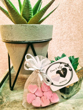 Load image into Gallery viewer, soy wax melt wedding favor in organza bag with personalized tag - favor idea, wedding gift for guests, wedding favor ideas