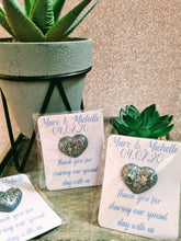 Load image into Gallery viewer, Personalised Wedding Favour Pocket Hug β Custom Resin Heart
