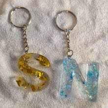 Load image into Gallery viewer, Resin letter keyring with foil flakes