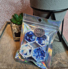 Load image into Gallery viewer, Bee & honeycomb soy wax melts. pack of 4