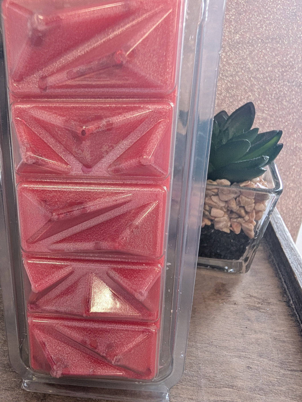 Rouge Scented Wax Melts -Geode Clamshell
