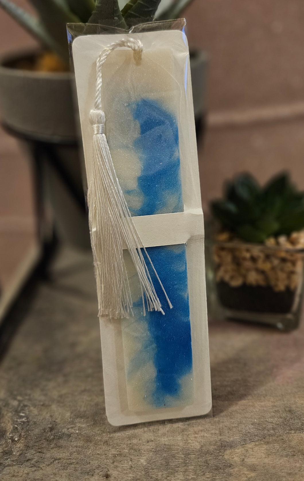 Resin bookmark