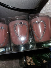 Load image into Gallery viewer, 6 pack mini  heart candles pink
