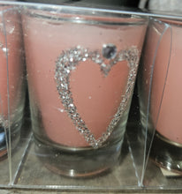 Load image into Gallery viewer, 6 pack mini  heart candles pink
