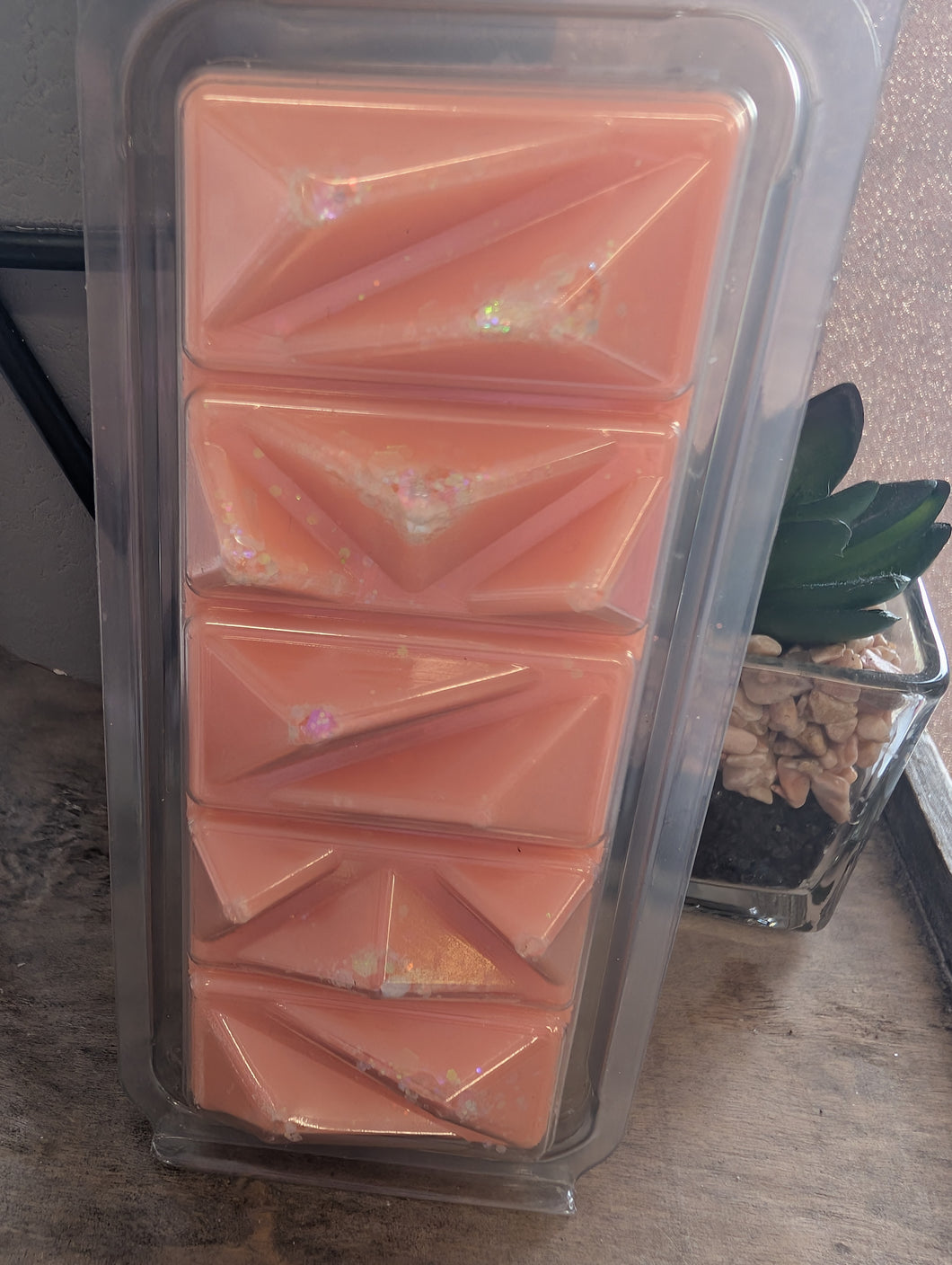 Peaches & cream Scented Wax Melts -Geode Clamshell