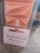 Load image into Gallery viewer, Peaches &amp; cream Scented Wax Melts -Geode Clamshell
