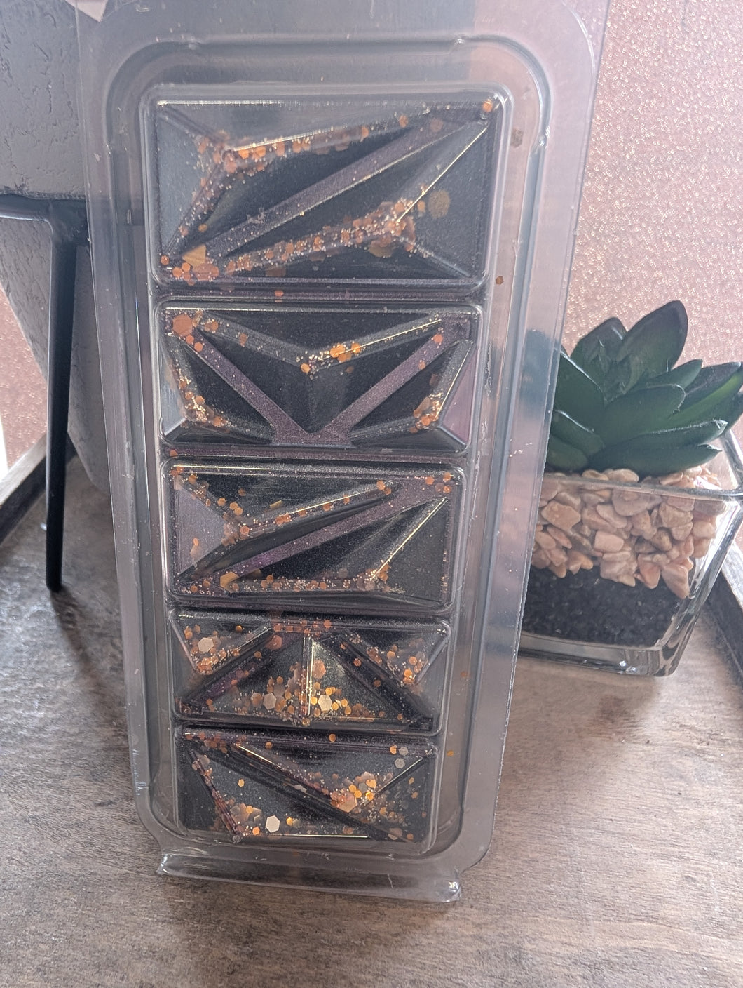 Bottled elixir Scented Wax Melts -Geode Clamshell