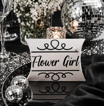 Load image into Gallery viewer, Personalised Pillow Gift Box | Wedding Favours Packaging | Custom Gift Box | Small Gift Box | Party Favours Box | Wedding Guest Gift Box | Kraft or White
