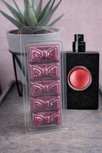 Load image into Gallery viewer, Dark o Scented Wax Melts - bow Clamshell
