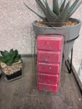 Load image into Gallery viewer, Celestia Wax Melt Snap Bar – 50g | Soy Wax Clamshell
