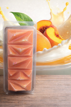Load image into Gallery viewer, Peaches &amp; cream Scented Wax Melts -Geode Clamshell

