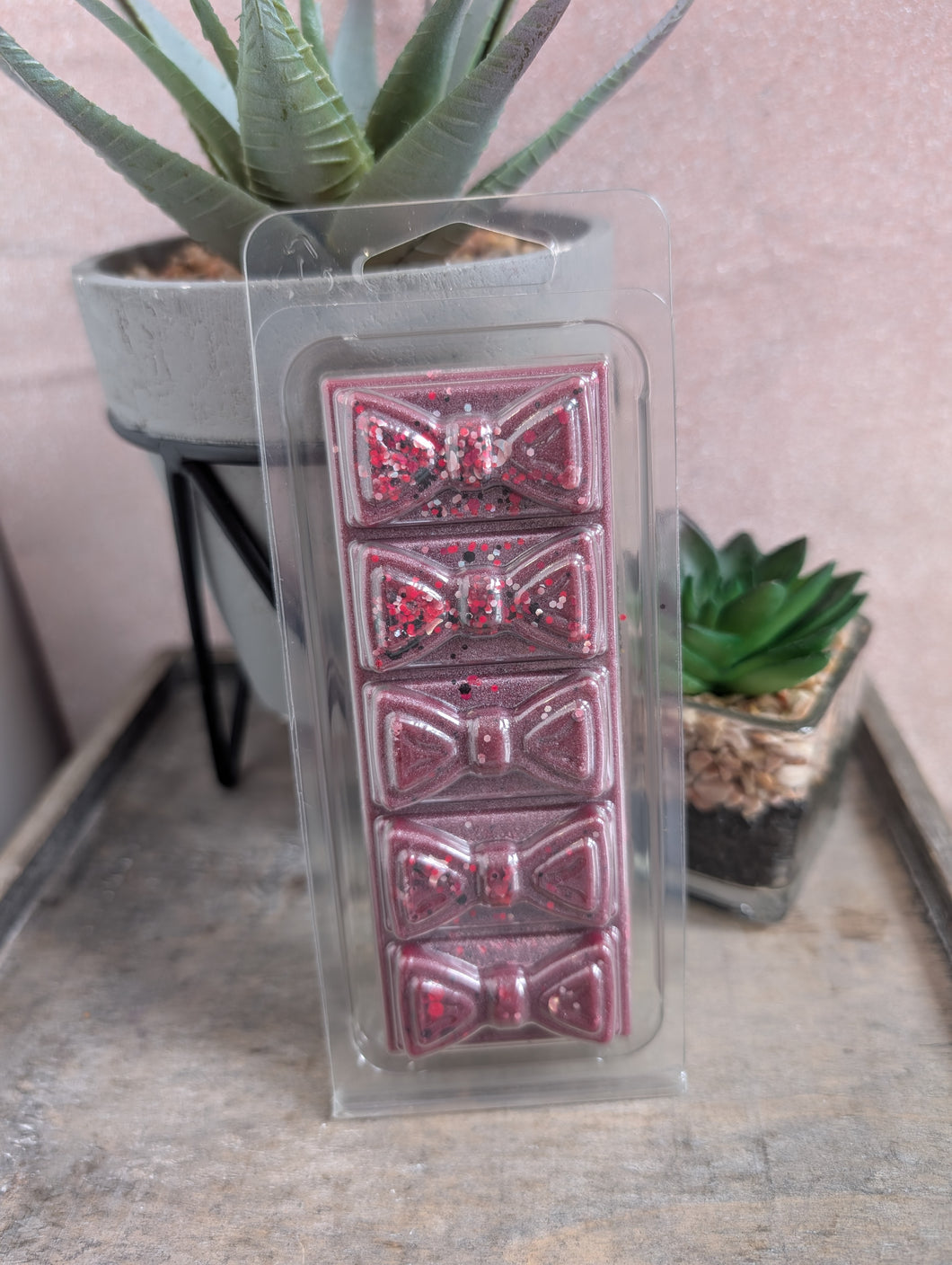 Dark opium Scented Wax Melts - bow Clamshell