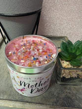 Load image into Gallery viewer, Happy Mother’s Day Candle – Handmade Soy Wax Gift for Mum
